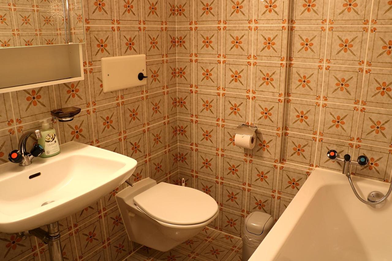 Chesa Dominium Apartment Berguen ภายนอก รูปภาพ