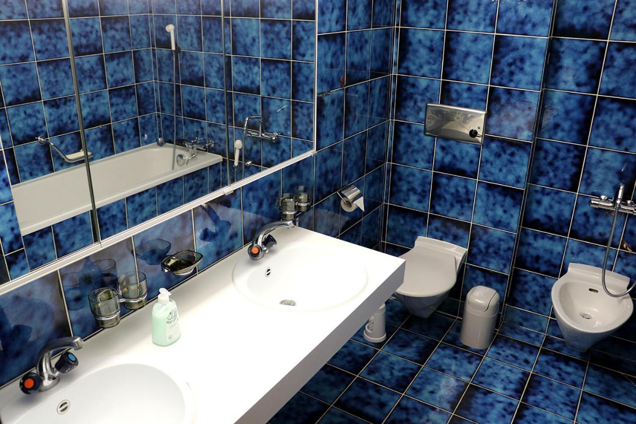 Chesa Dominium Apartment Berguen ภายนอก รูปภาพ